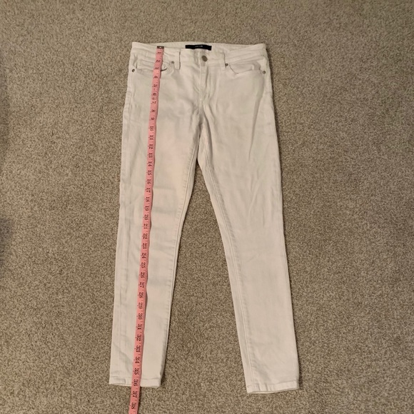 ⭐️ Joe’s Jeans Chelsea White Jeans ⭐️ - Picture 7 of 7